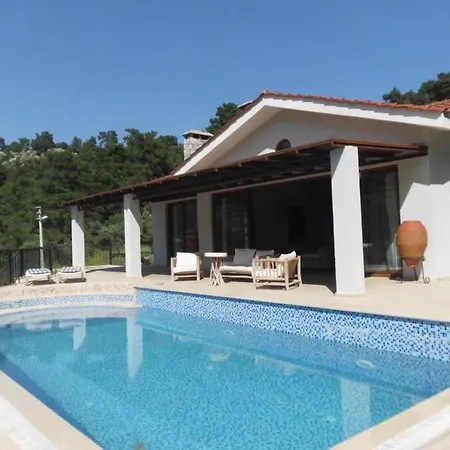 Olive Villa 马尔马里斯